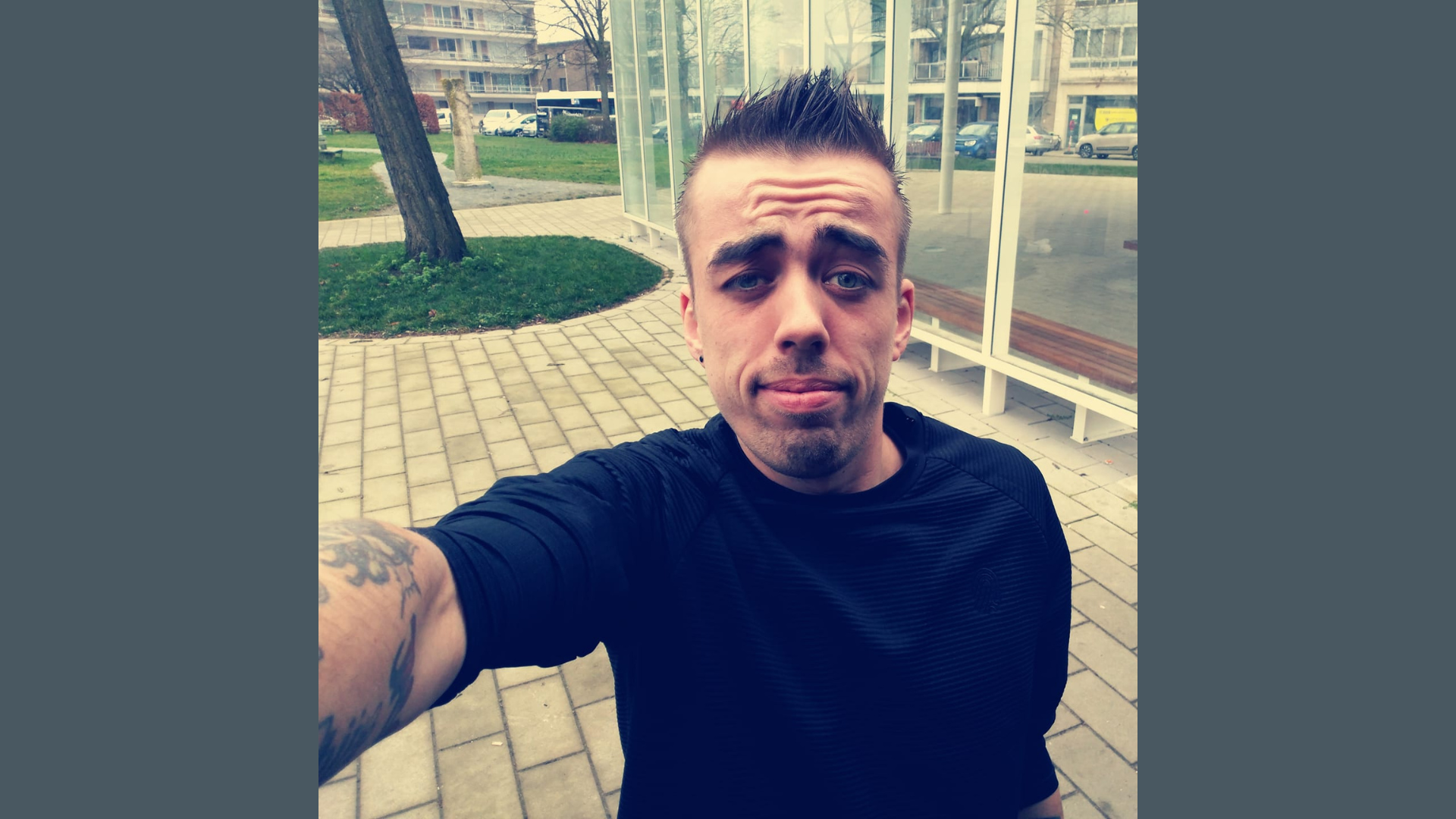 Foto: Calvin Bax (Lijst 5) uit stevige kritiek op Dierenbescherming