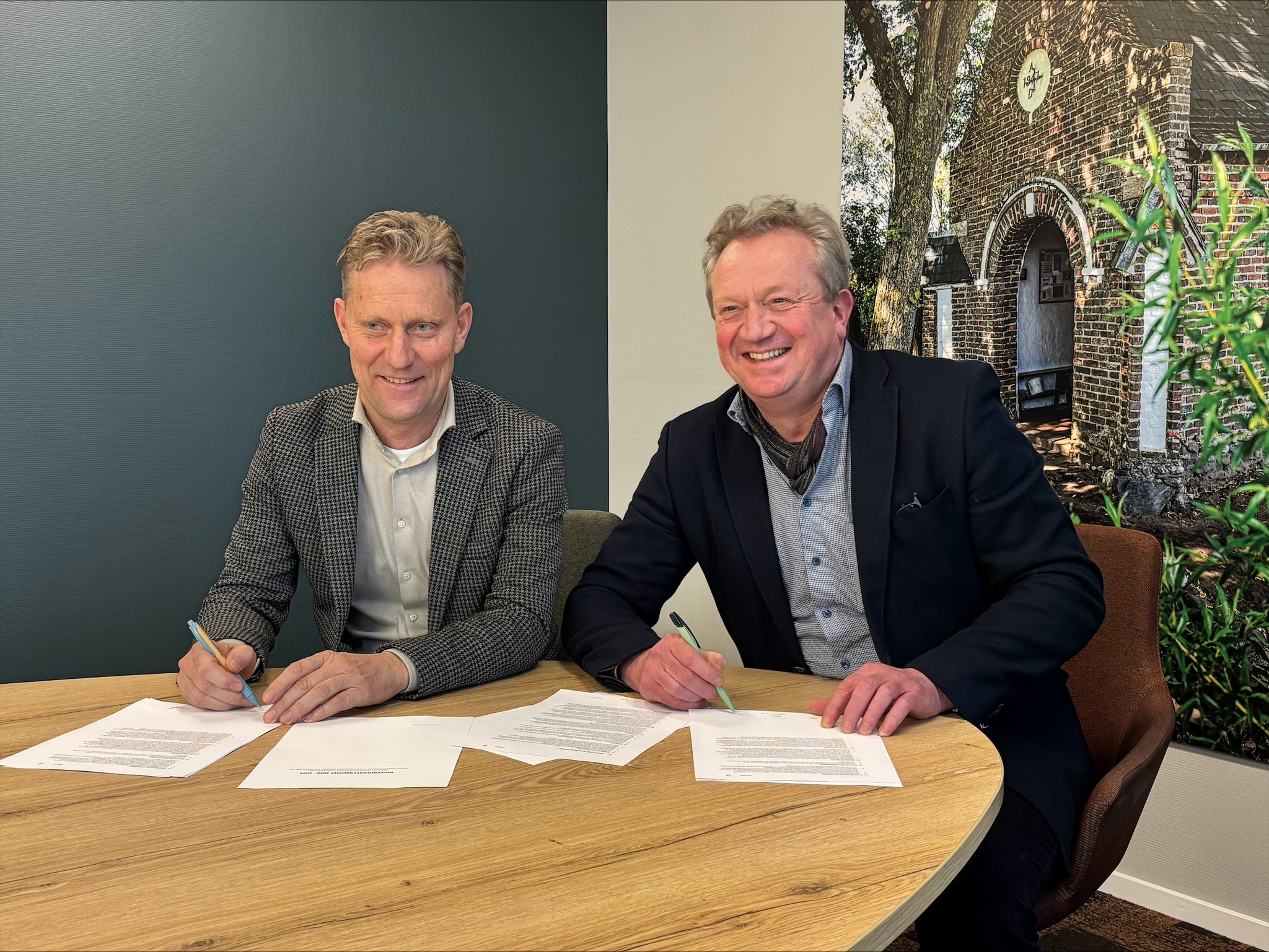 Foto: Bergeijk tekent nieuwe overeenkomst voor natuurbeheer in de gemeente