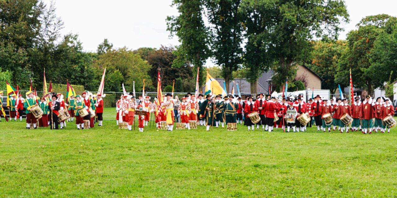 Foto: Groot jubileumweekend Muziekvereniging De Heerlijkheid Sterksel trekt veel publiek