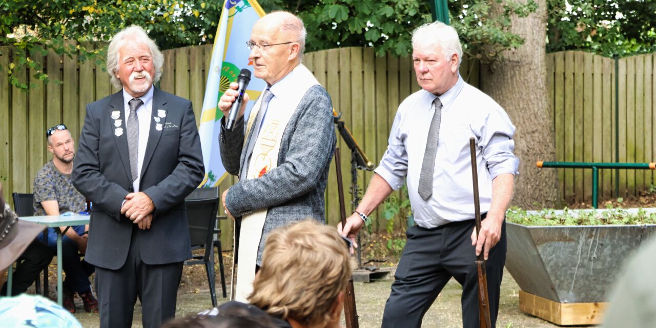 Foto: Feestelijke heropening clubgebouw de “Auw Schut” in Leende