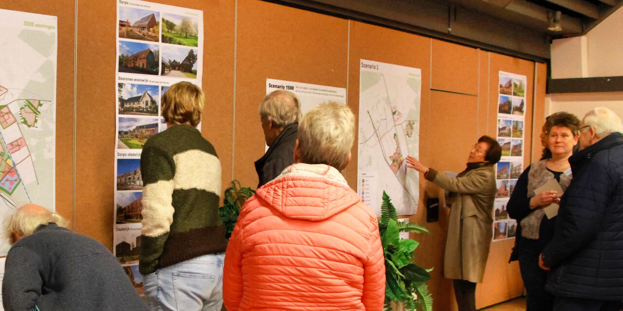 Foto: Inloopbijeenkomst Knoop Maarheeze goed bezocht