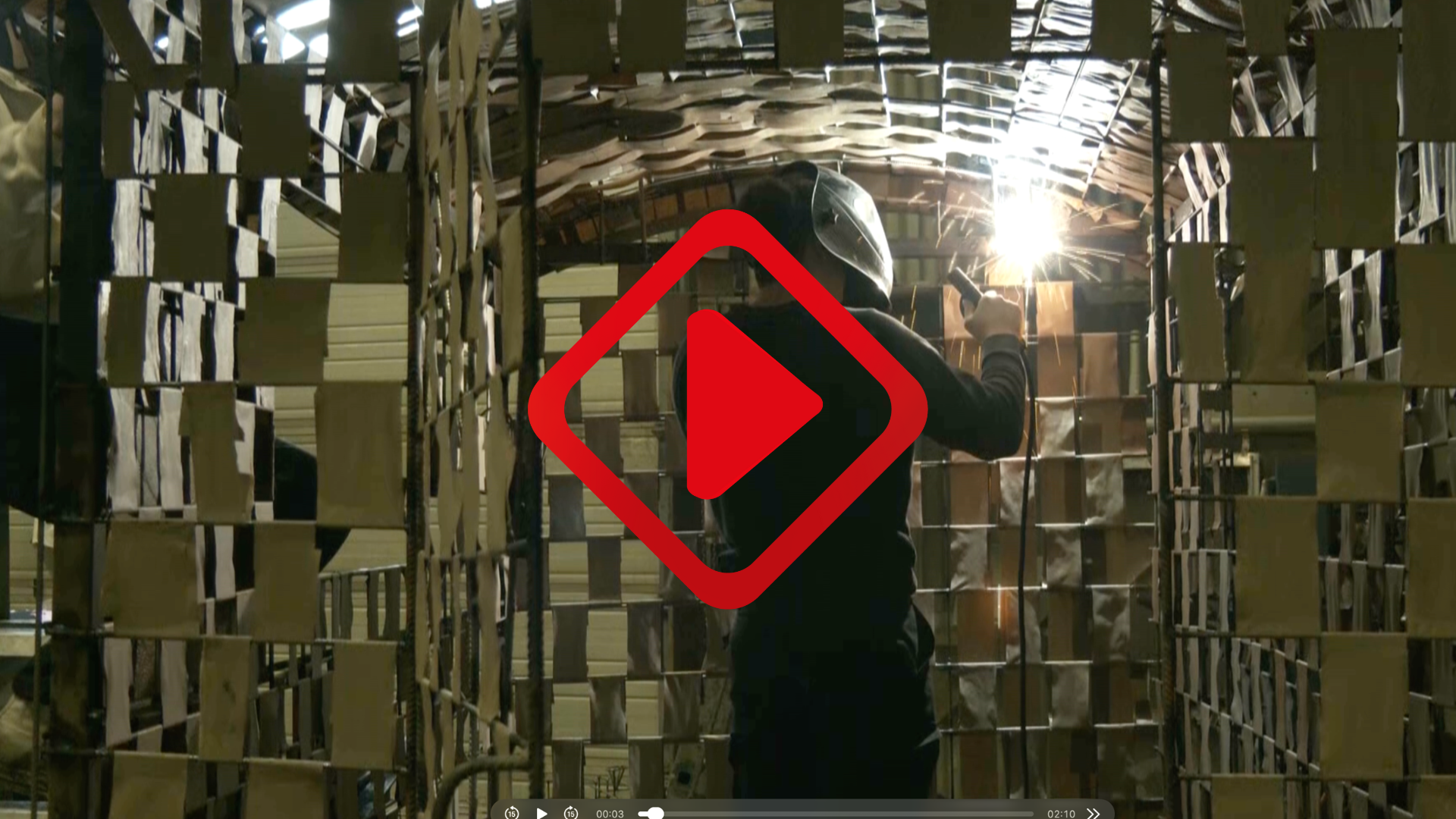 Foto: Wagenbouwers bezig met laatste loodjes KempenOptocht