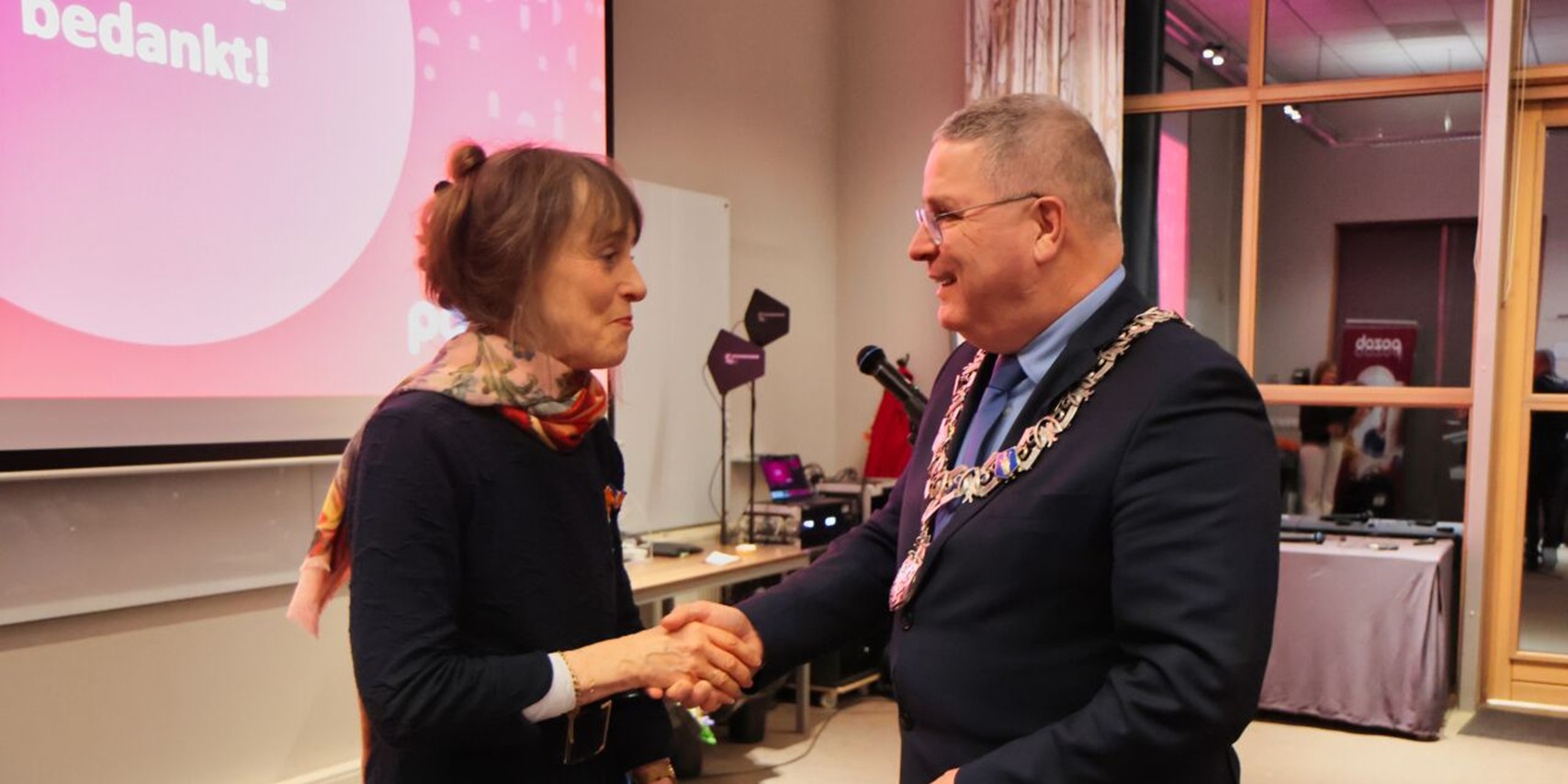 Foto: Hoge Koninklijke onderscheiding voor Johanneke Drissen – van Empel