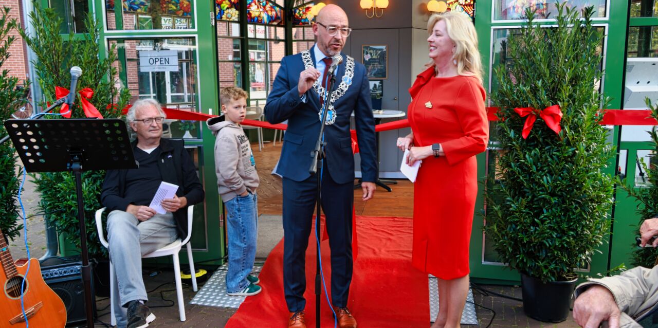 Foto: Officiële opening Paviljoen op Markt Valkenswaard