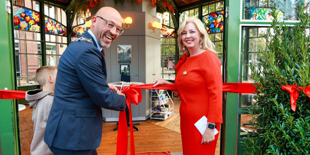 Foto: Officiële opening Paviljoen op Markt Valkenswaard