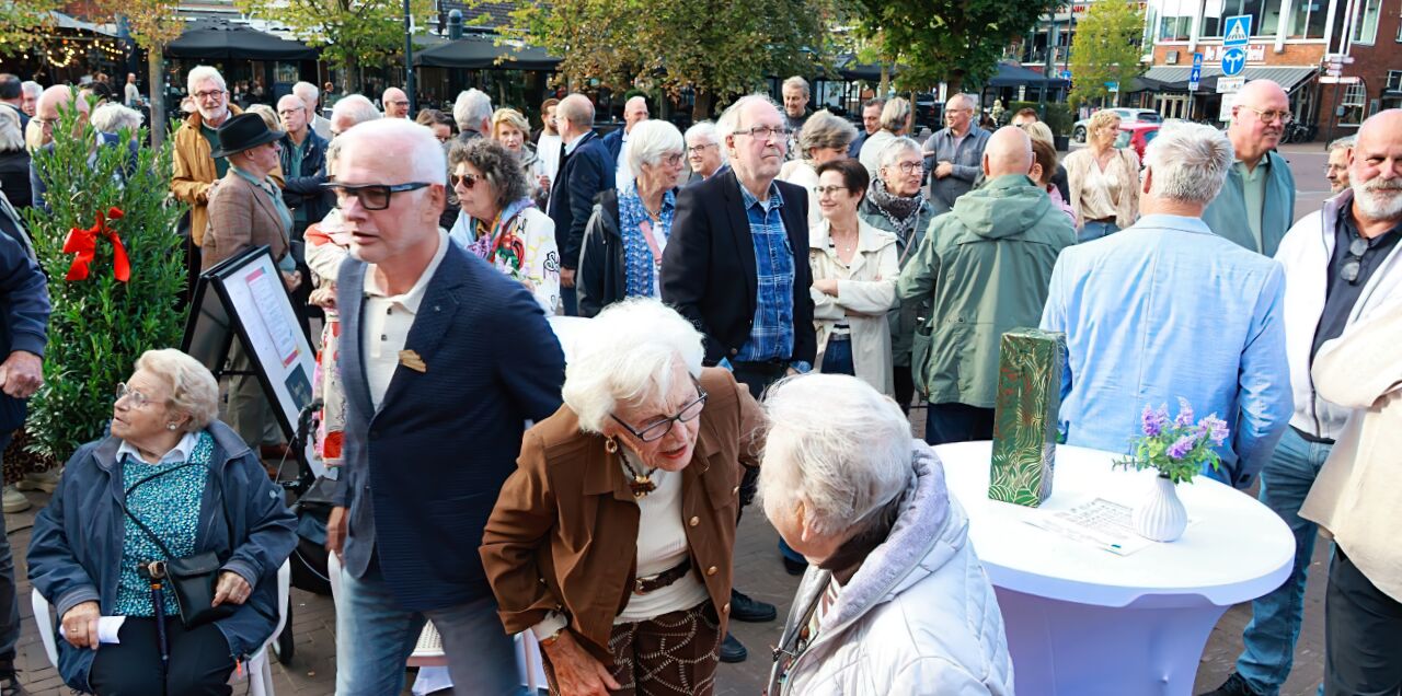 Foto: Officiële opening Paviljoen op Markt Valkenswaard