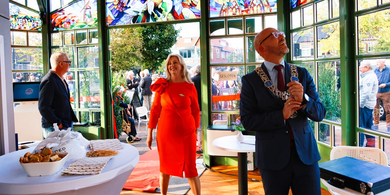 Foto: Officiële opening Paviljoen op Markt Valkenswaard