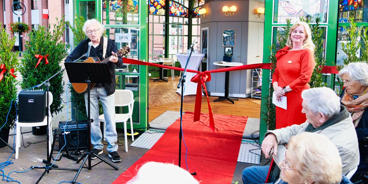 Foto: Officiële opening Paviljoen op Markt Valkenswaard