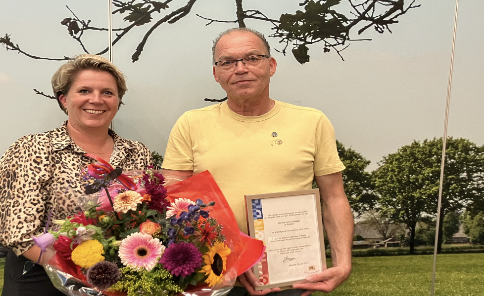 Foto: Vrijwilligersonderscheiding voor Ad van Poppel
