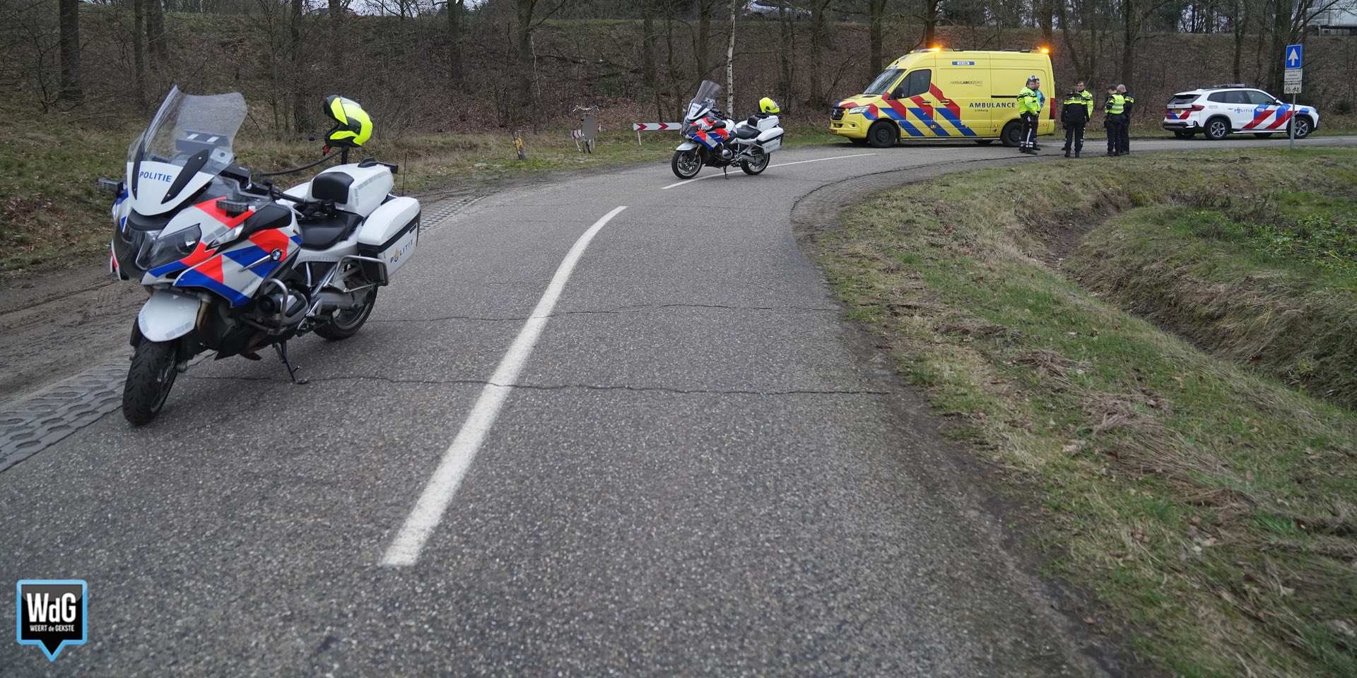 Foto: Gewonde persoon aangetroffen op Rijksweg in Budel