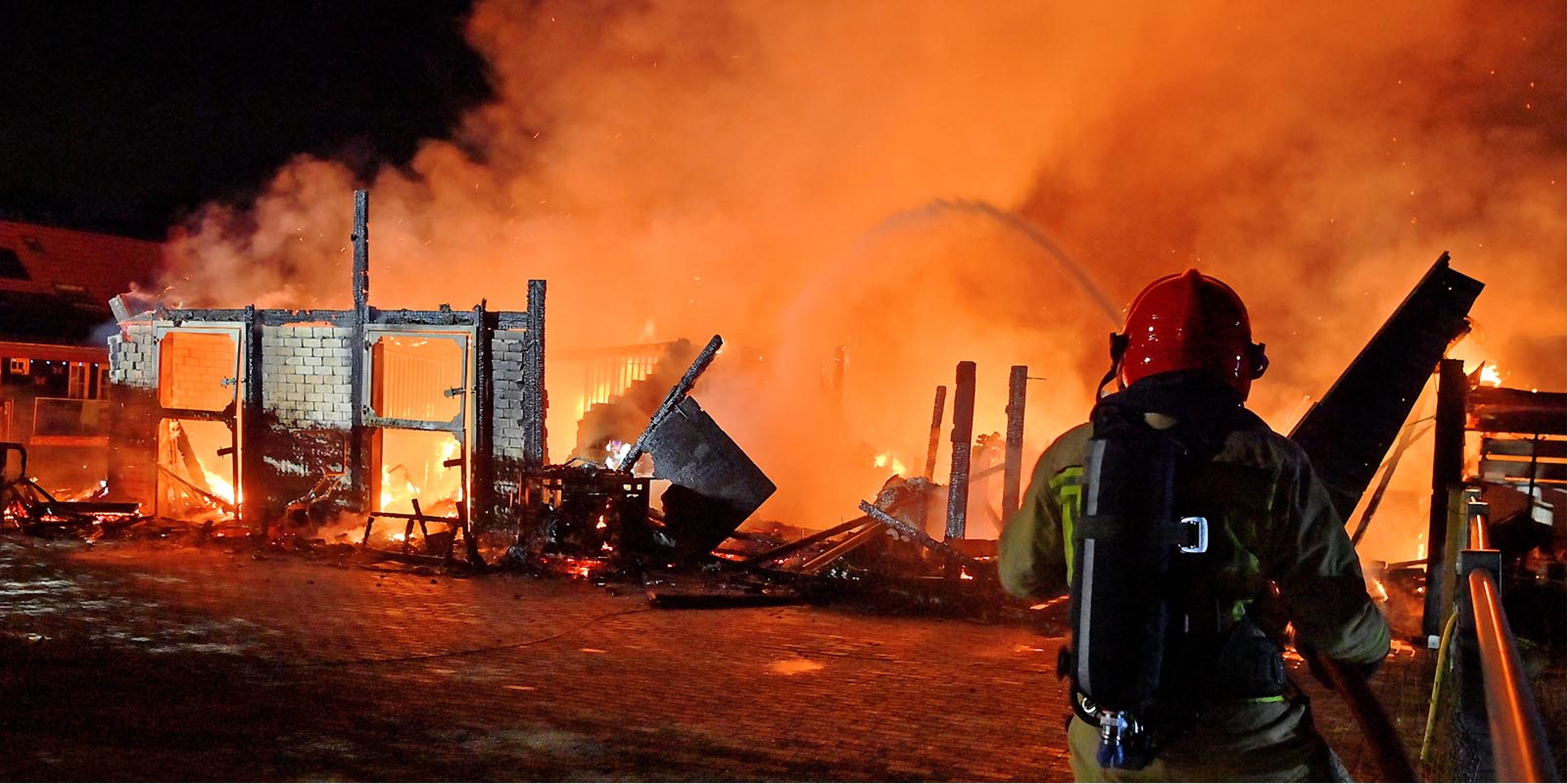 Foto: Grote brand in schuur