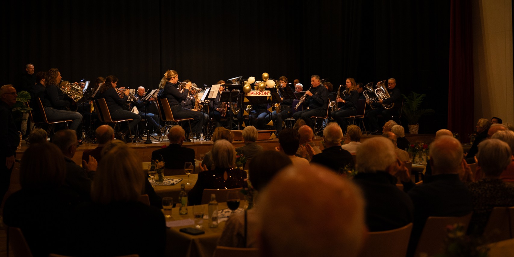 Foto: Nieuwjaarsconcert fanfare St. Nicasius trekt volle zaal