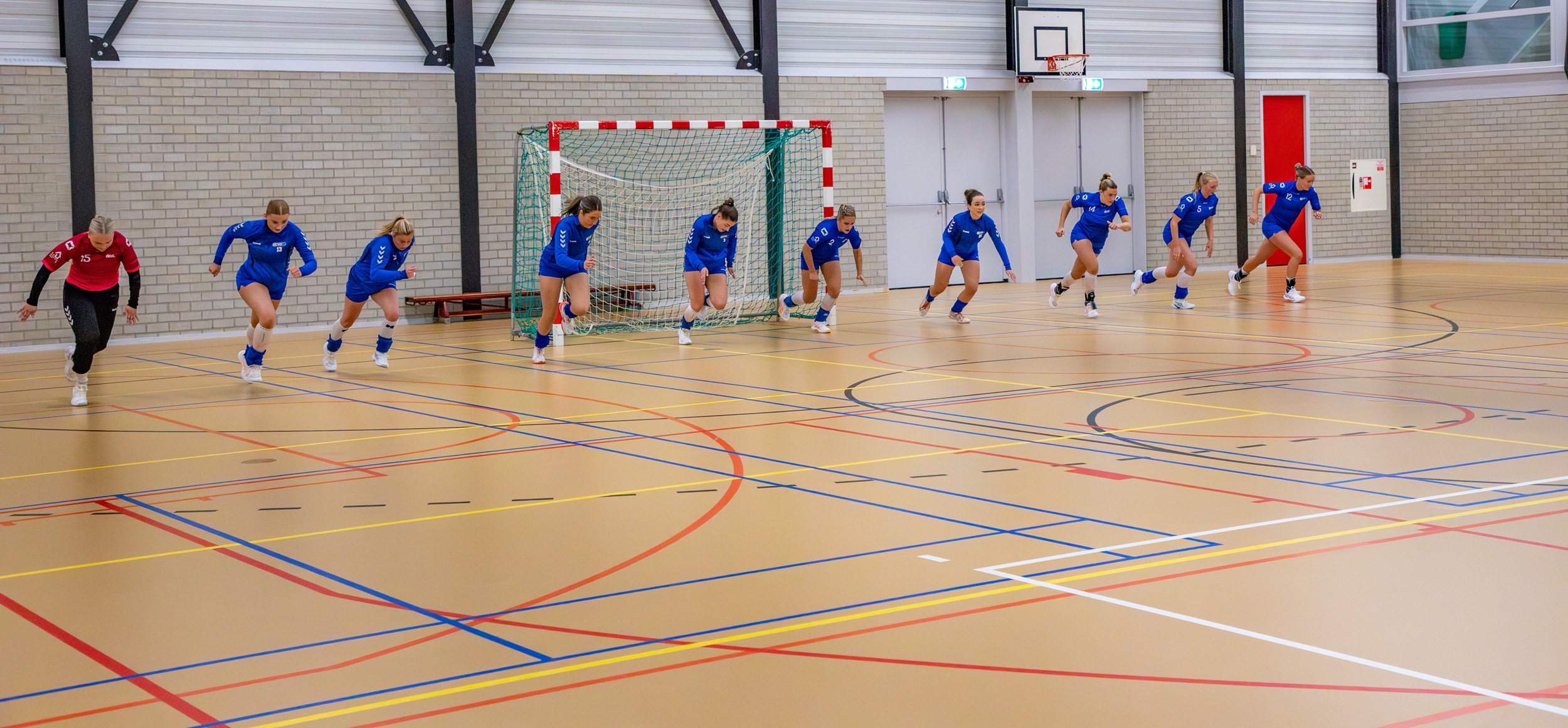Foto: CVO Dames 1 leert van hoofdklassendebuut in Rolde
