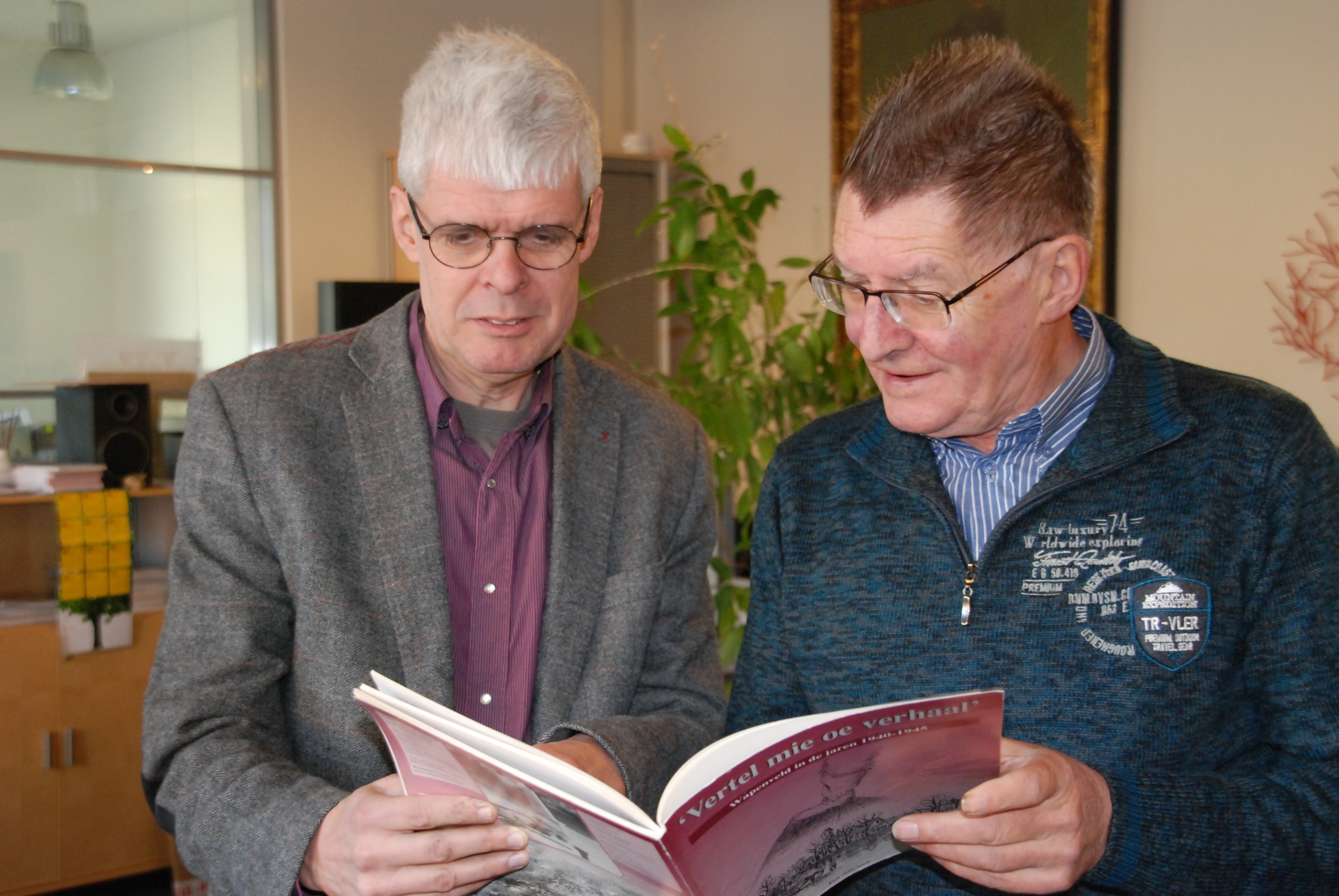 Foto bij Herdruk boeken Jan Nitrauw