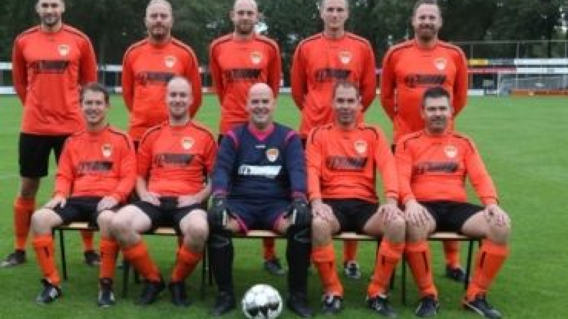 Foto: 35+ voetbal op de Haere