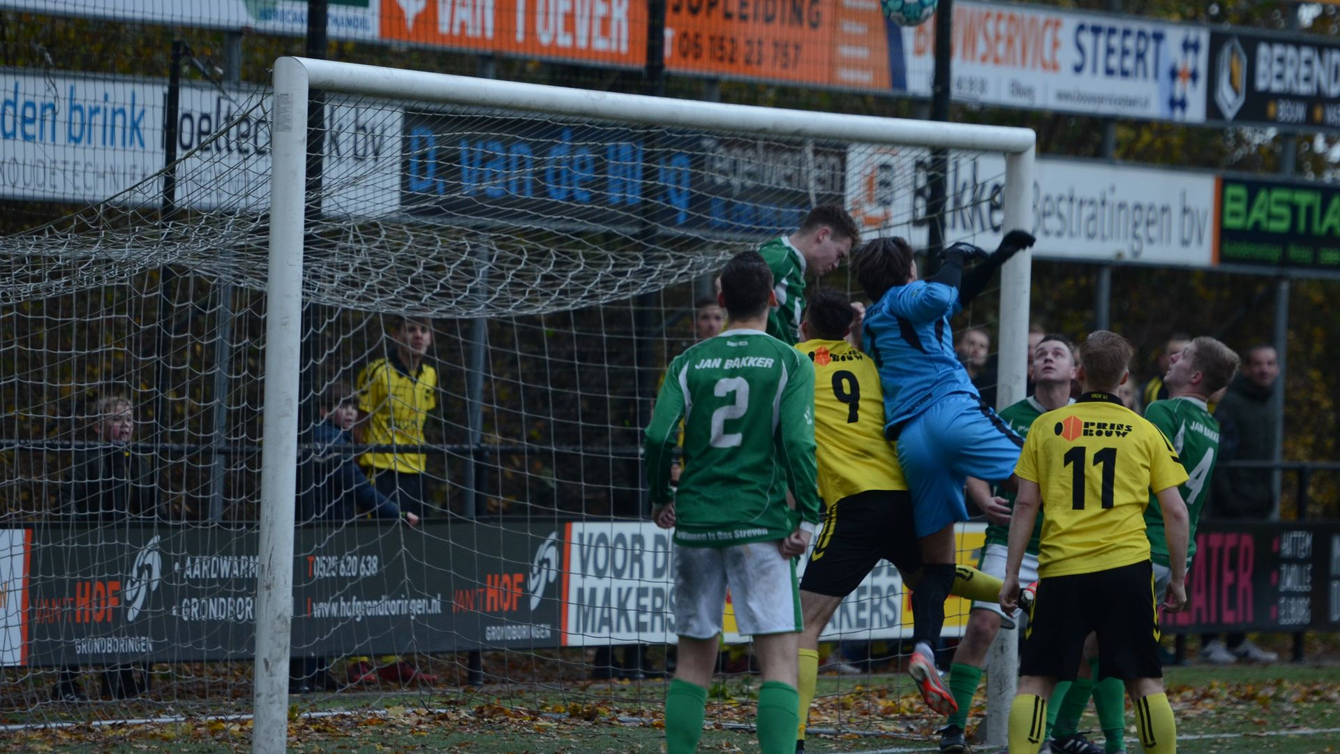 Foto: VSCO’61 verliest in tamme derby van OWIOS