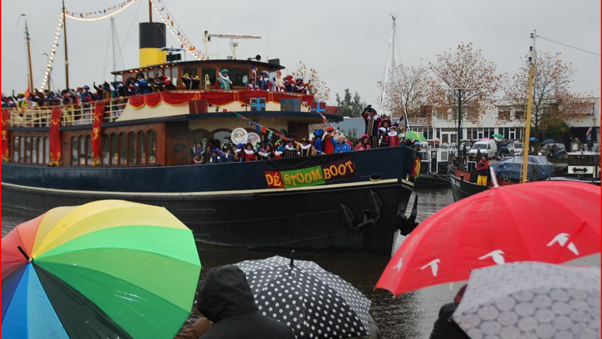 Foto: Aankomst Sinterklaas in Elburg