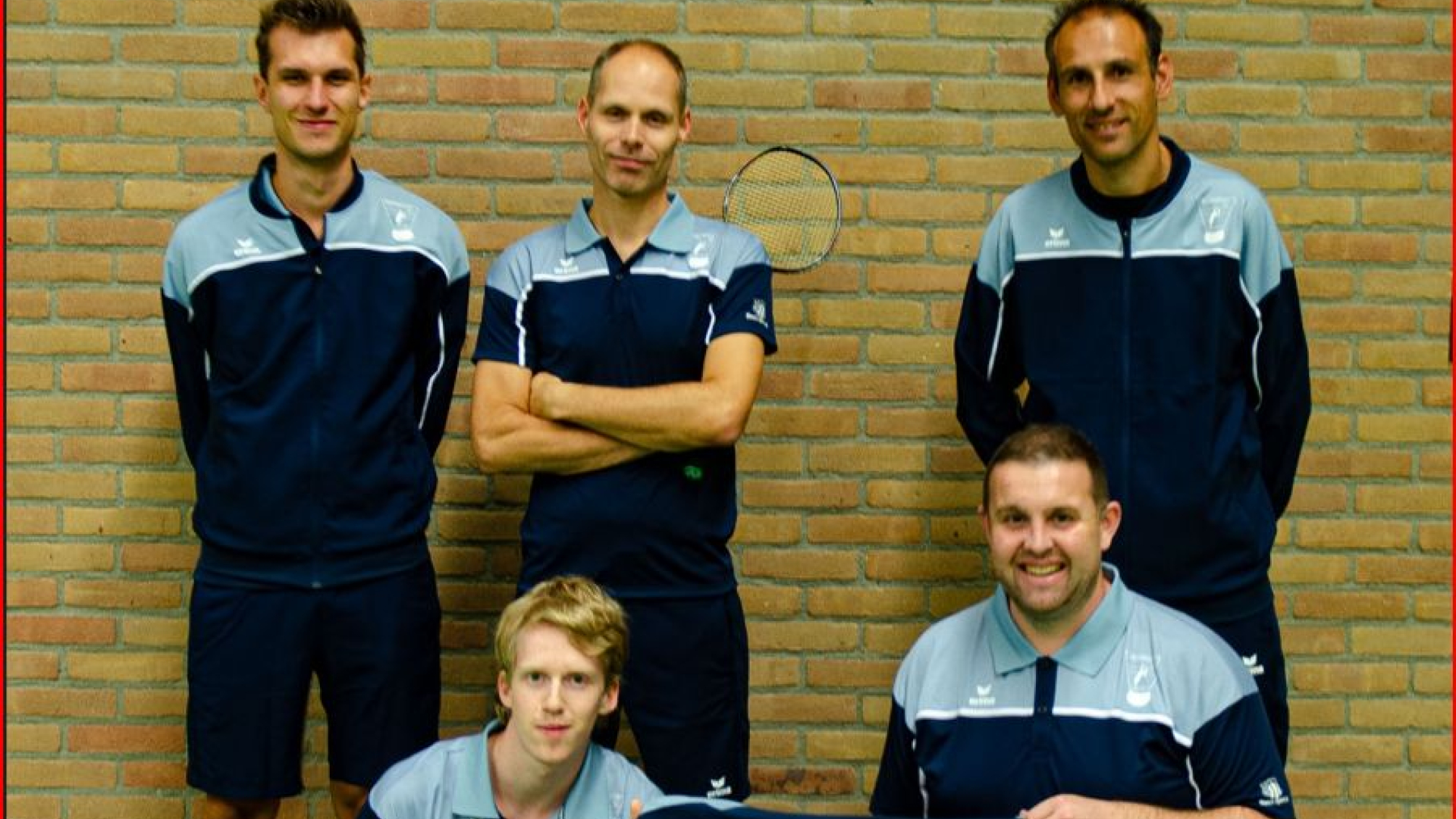 Foto: Tandartsenpraktijk Kamphuis Wezep sponsort wederom Badminton'80 Wezep