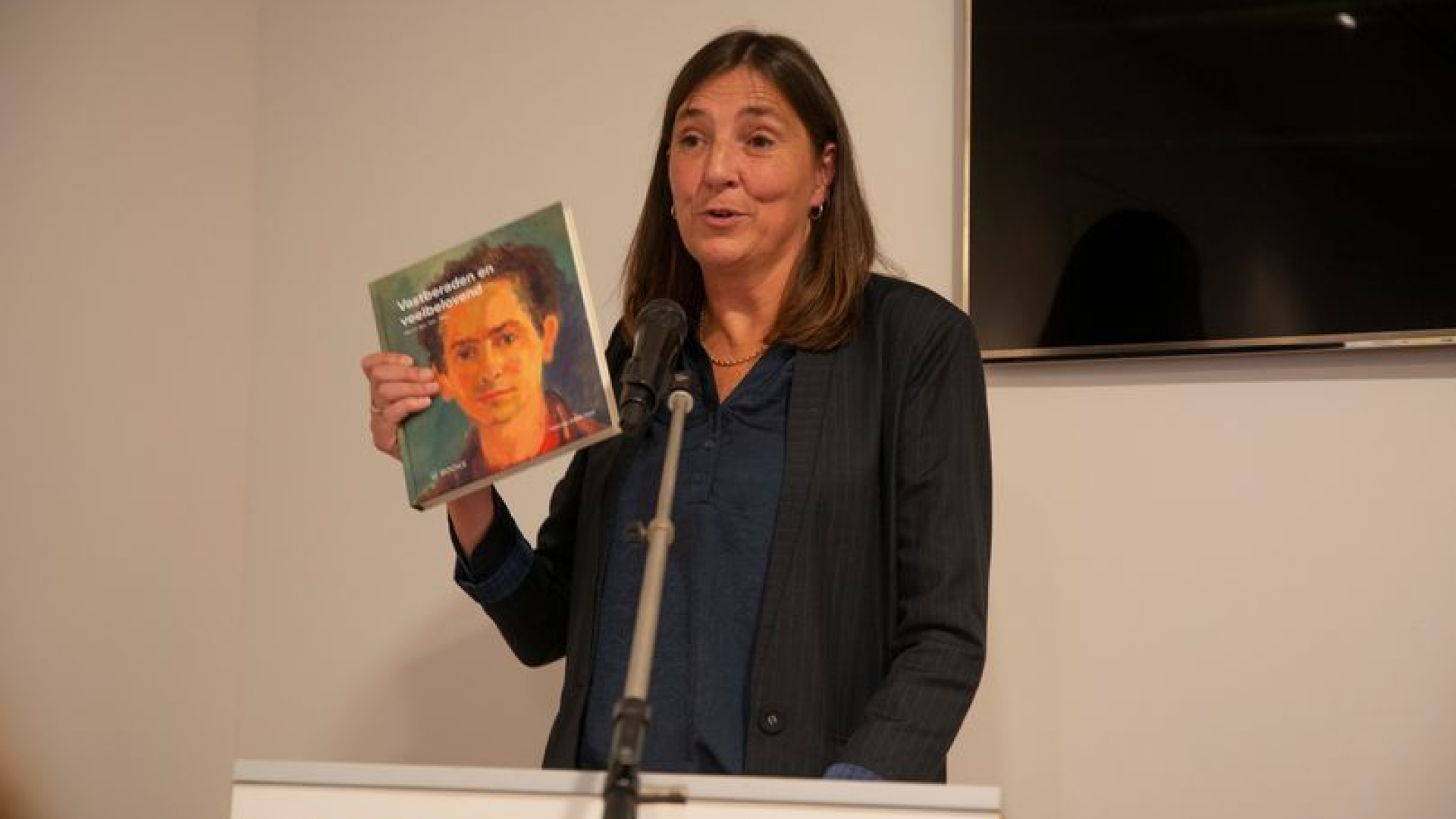 Foto: ‘Deskundige duiding’ in boek over Max van Dam