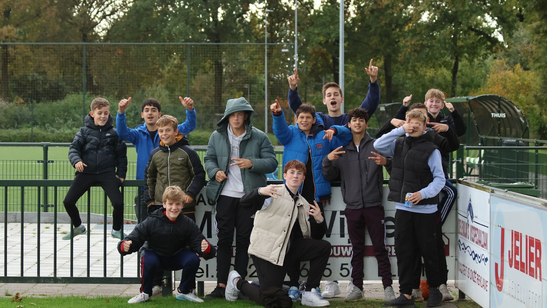 Foto: Eerste competitieoverwinning S.V. ’t Harde
