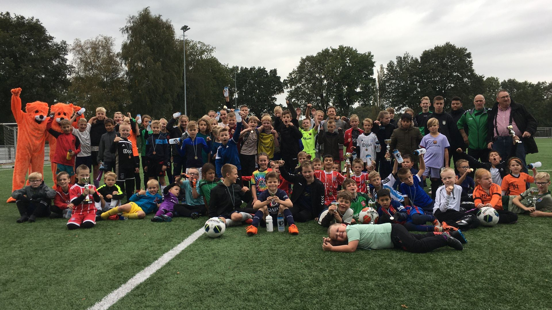 Foto: ING Voetbal 3-daagse bij S.V. ’t Harde drukbezocht