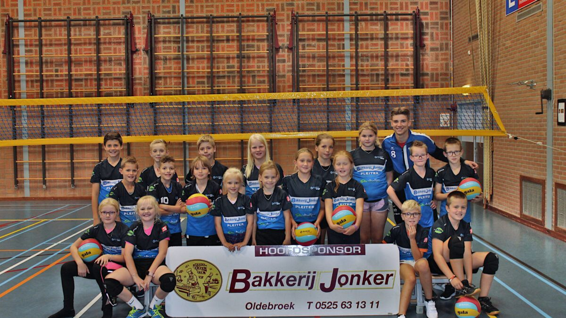 Foto: Thuisspeeldag CMV en eerste teams Blauw Wit in de Talter