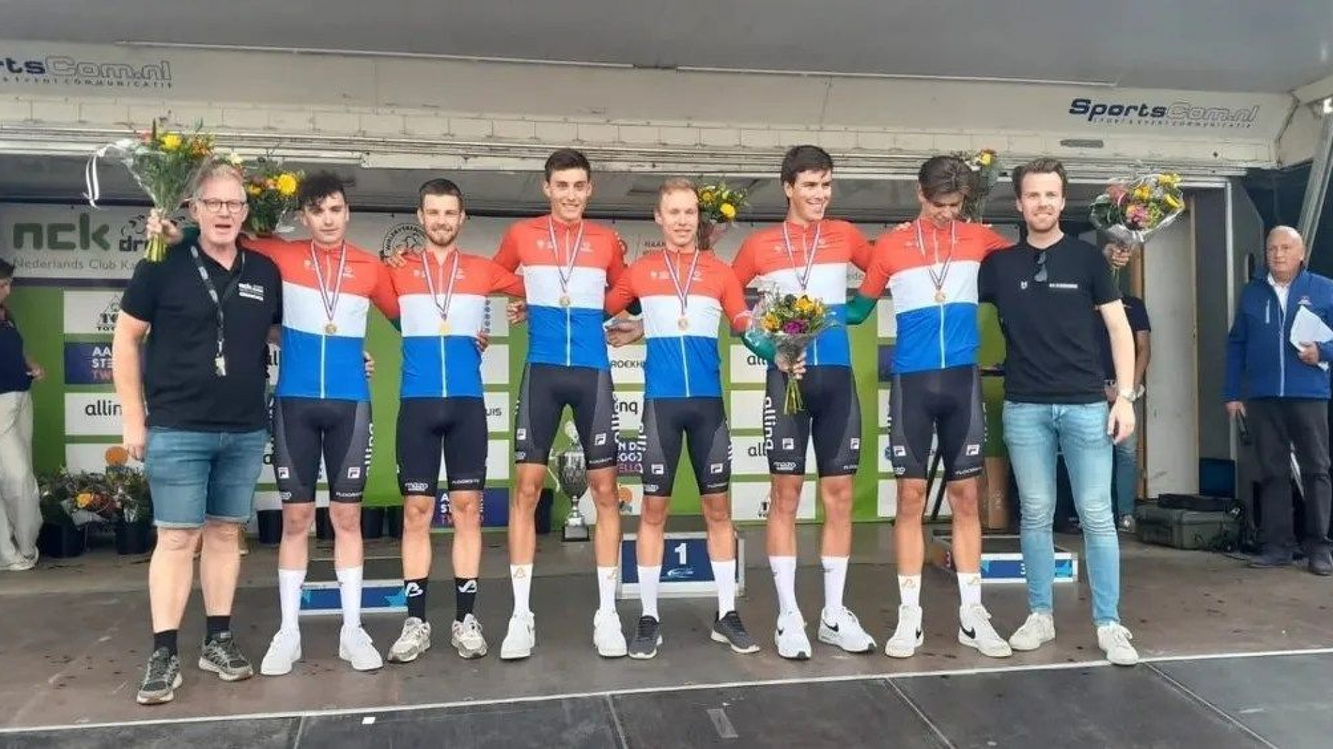 Foto: De IJsselstreek is Nederlands Kampioen Ploegen tijdrijden