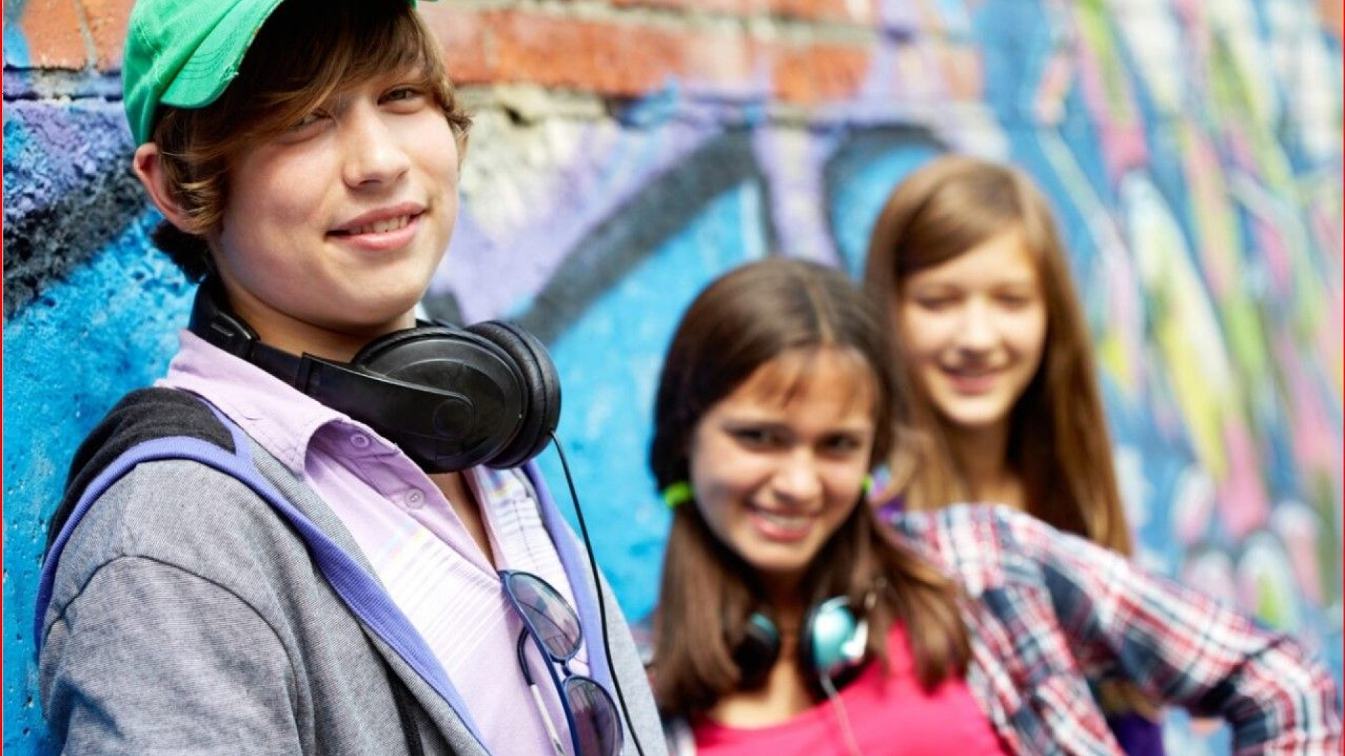 Foto: Hoe praat je met je kind over te veel drank, drugs, gamen of gokken?