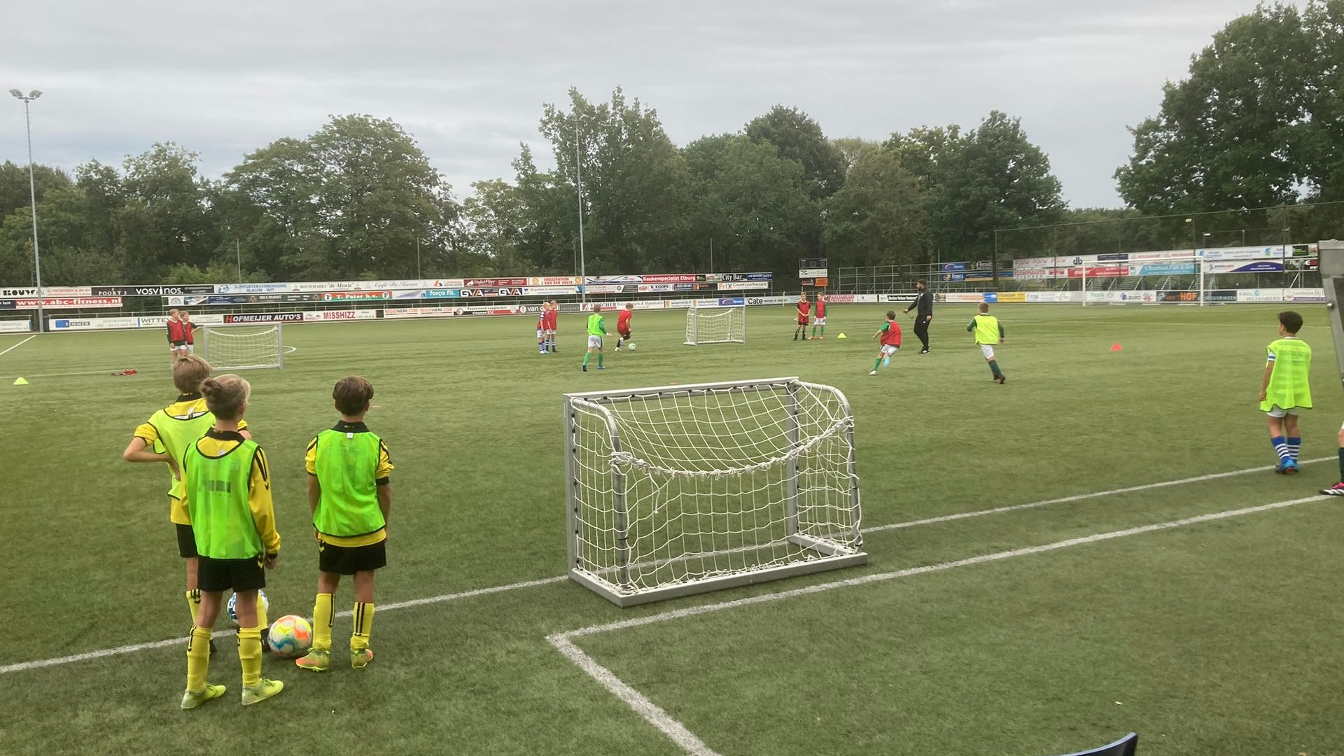 Foto: Geslaagde Regionale Plustraining JO12 en Scholingsbijeenkomst bij ESC