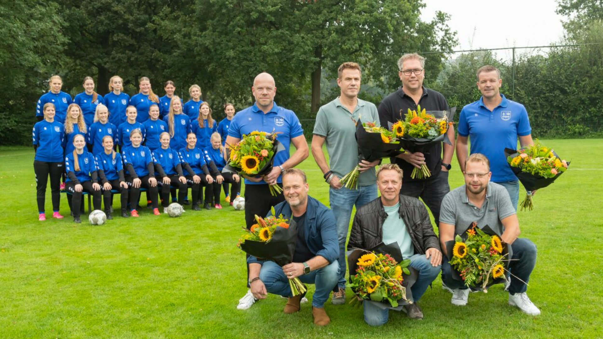 Foto: ESC MO20-1 in het nieuw gestoken door sponsoren