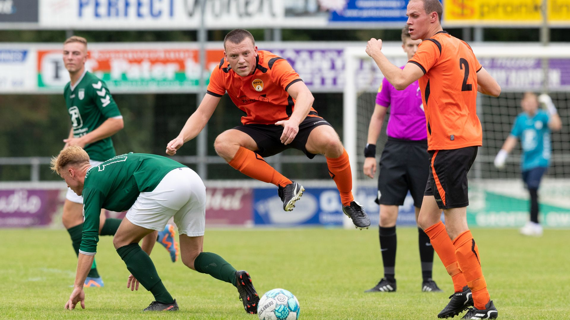 Foto: VeluweCup: sv ’t Harde – DSV ’61 4-1