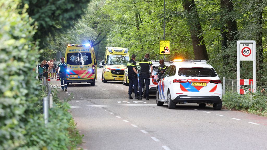 Foto: Fietser (73) overleden na aanrijding met landbouwvoertuig