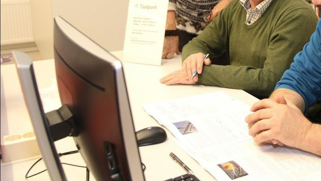 Foto: Oldebroekers gratis digitaalvaardig