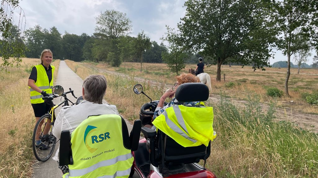 Foto: Deelnemers enthousiast over scootmobielroute