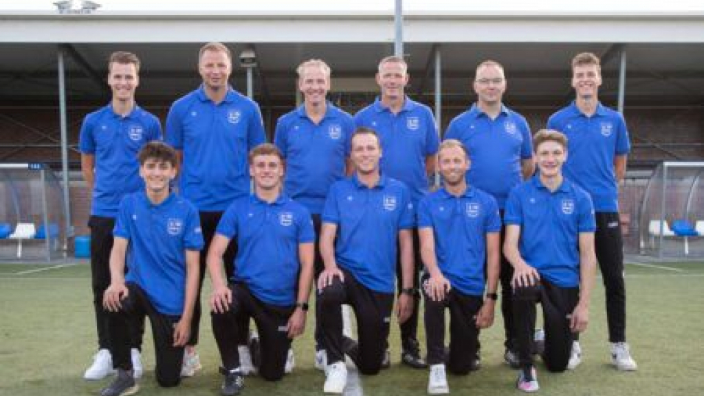 Foto: Trainers/coaches Mannen 1, Mannen 2, Vrouwen 1 en Jeugdselecties ESC tekenen hun contract voor het seizoen 2023/2024