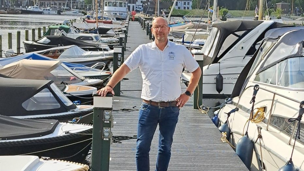 Foto: Medewerker buitendienst in beeld: Henk Kroes, havenmeester