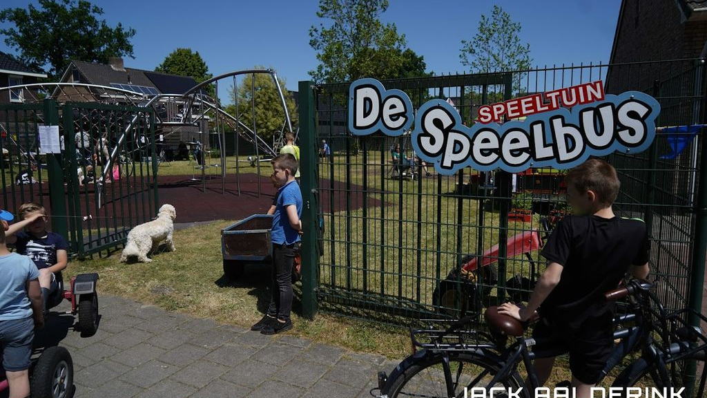 Foto: Speeltuinvereniging de Speelbus haalt 900 euro op