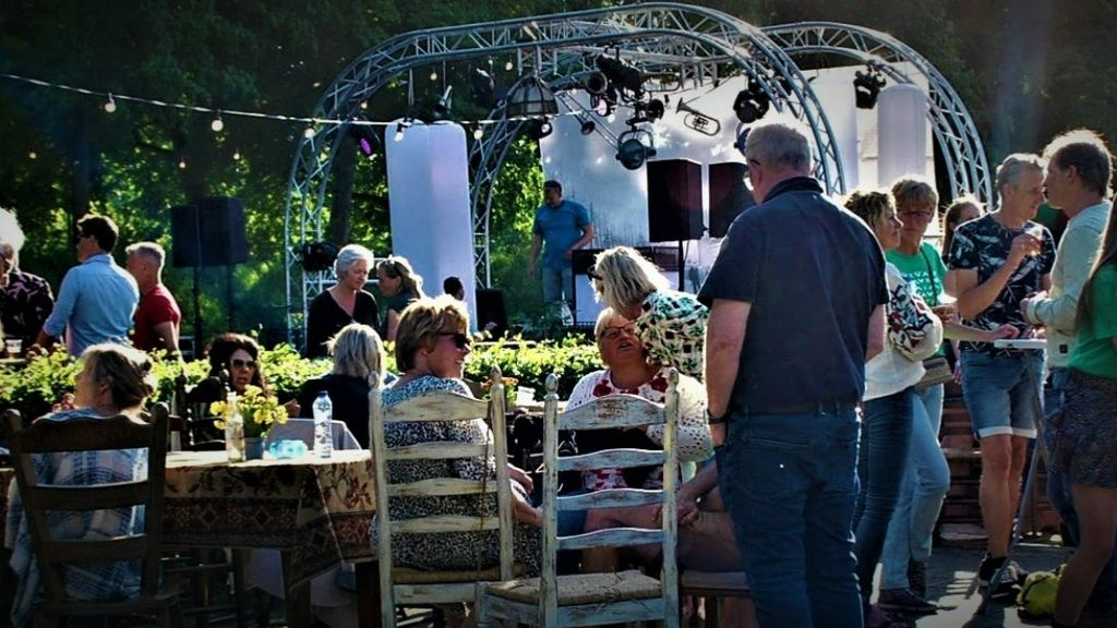 Foto: Foto's eerste Elburgse Stadsfestival ‘Muziek bij de Gasfabriek’