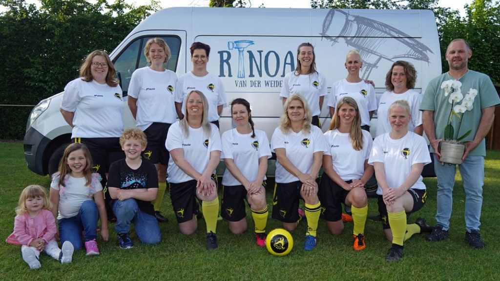 Foto: Warming-upshirts Vrouwen30+ 3 van VSCO’61