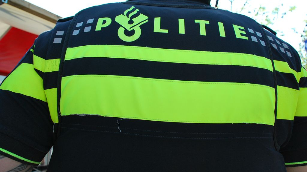 Foto: Vier jonge mannen aangehouden wegens opslaan vuurwerk