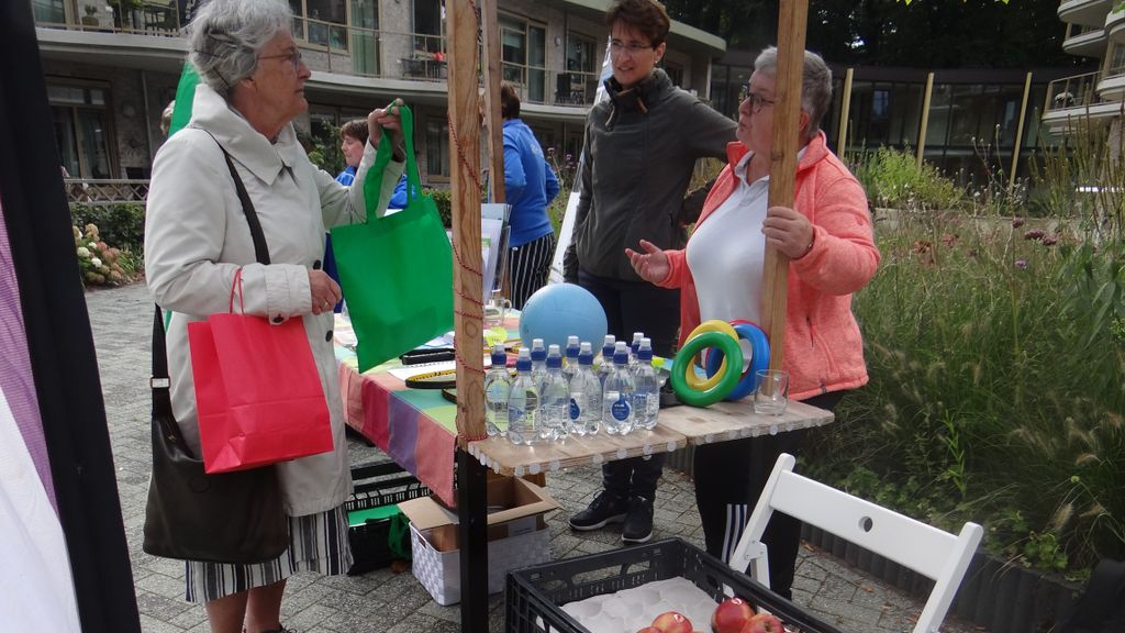 Foto: 55-plussers weten weg naar Leefstijlmarkt goed te vinden