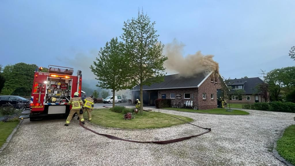 Foto: Uitslaande brand in schuur