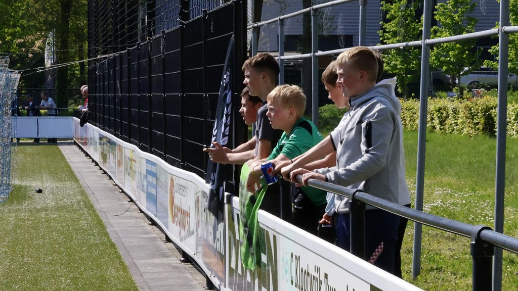 Foto: S.V. ’t Harde op pole-position