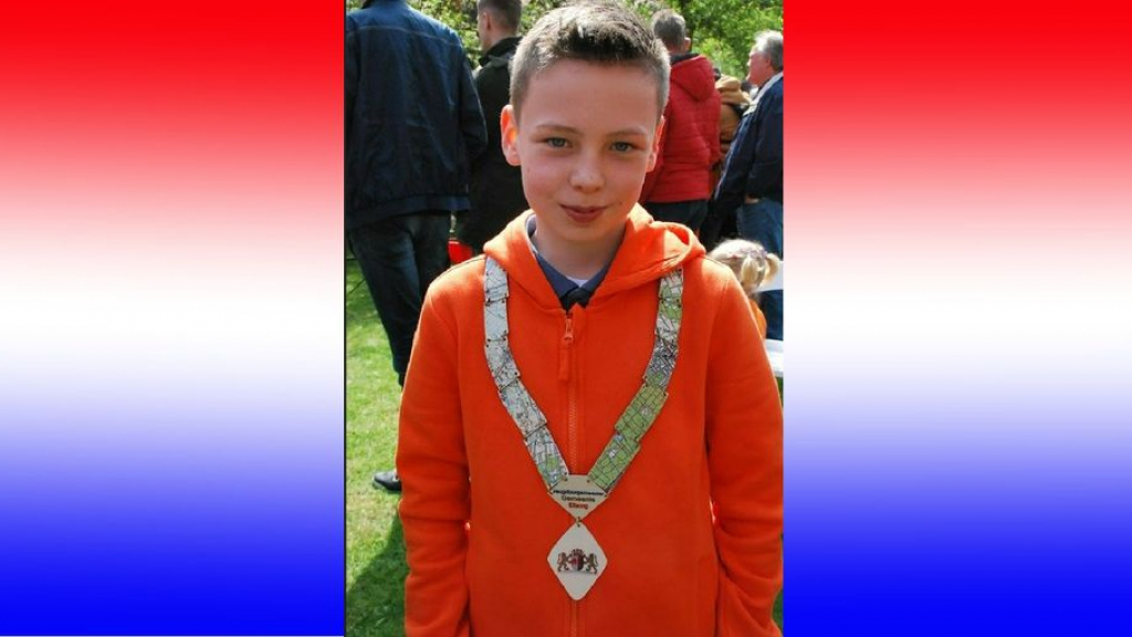 Foto: Benoeming Sebastiaan Zwemmer tot 5e jeugdburgemeester tijdens koningsdagreceptie