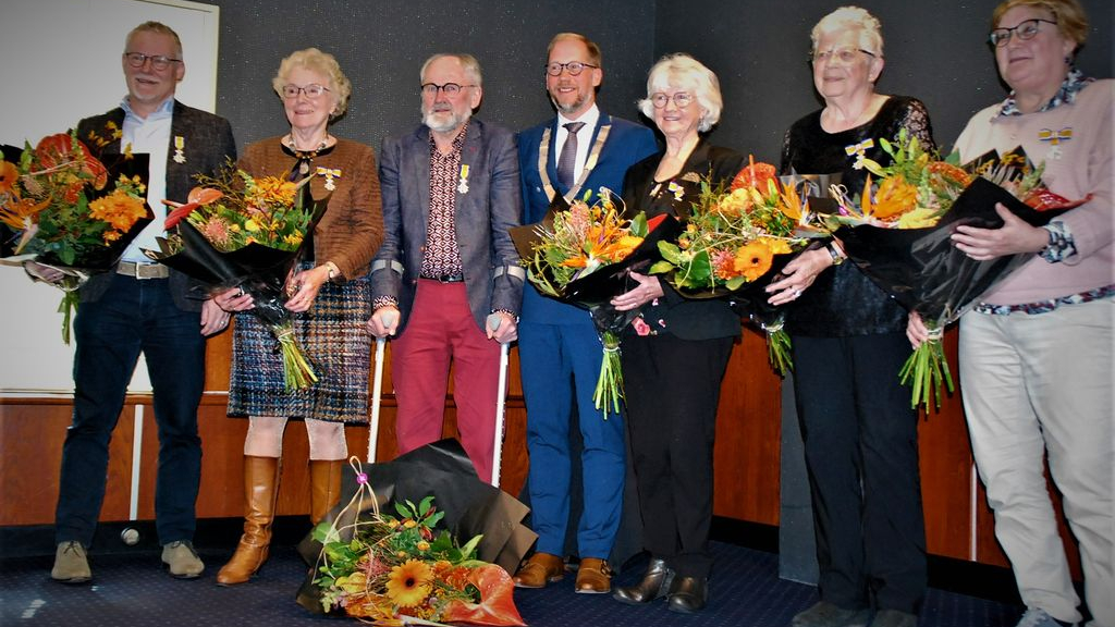 Foto: Lintjesregen in de gemeente Elburg