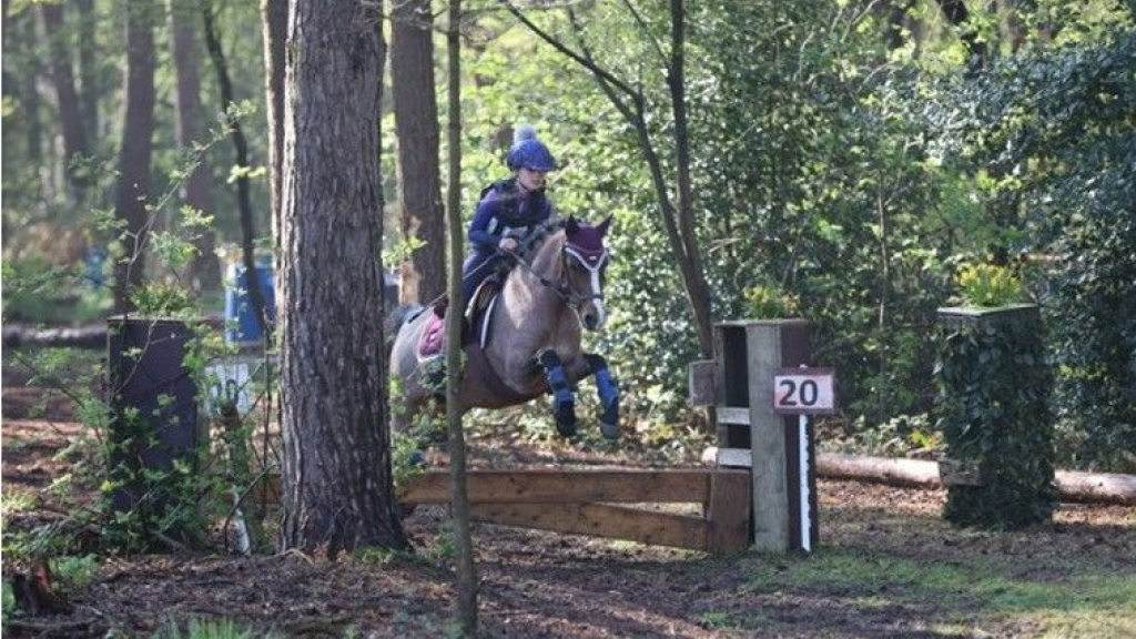 Foto: Sterre wint eventing Heeteren
