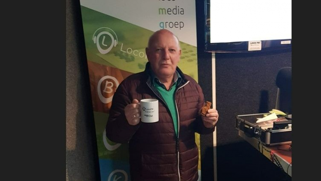 Foto: Henk Mulder wint radiospelletje 'Vraag van de week'