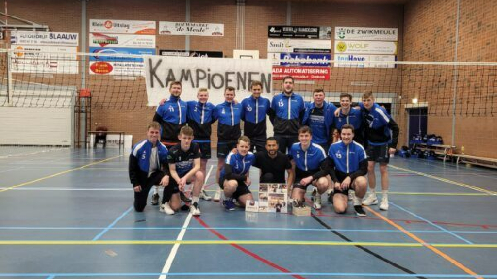 Foto: Blauw Wit wint laatste competitiewedstrijd