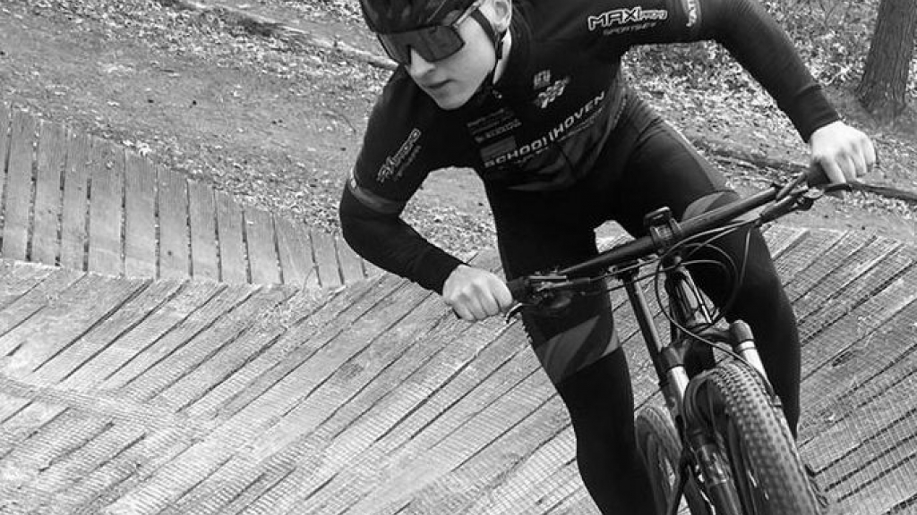 Foto: Mountainbiker Sem Hardlooper start goed voorbereid het internationale seizoen