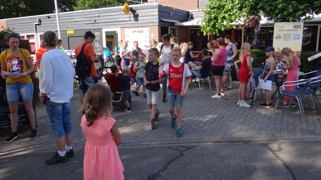Foto: Avond4daagse in Hulshorst van start